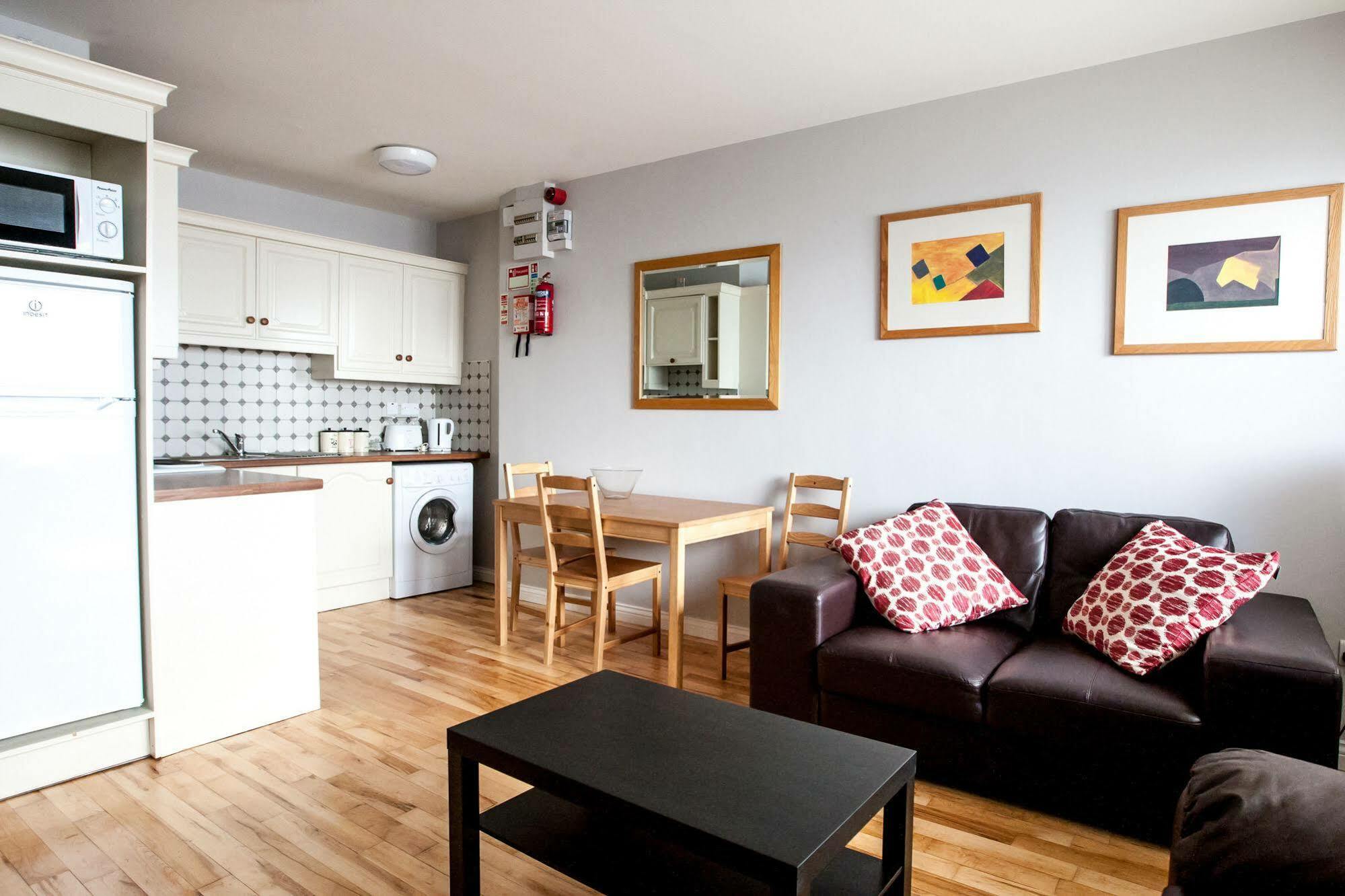 Dominick Street Apartments Galway Dış mekan fotoğraf