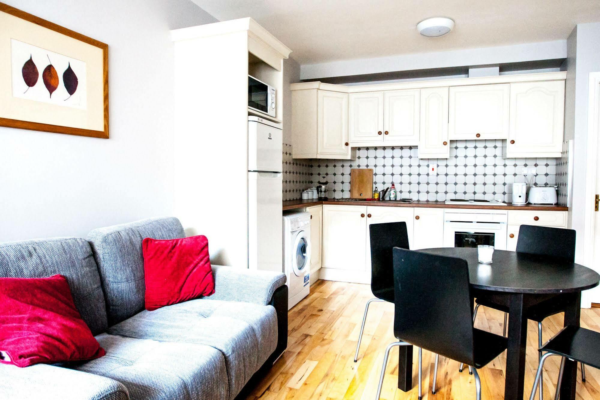 Dominick Street Apartments Galway Dış mekan fotoğraf
